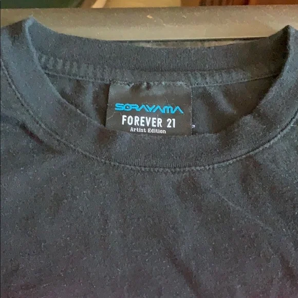 Forever 21 Artist Edition size medium - Picture 3 of 4